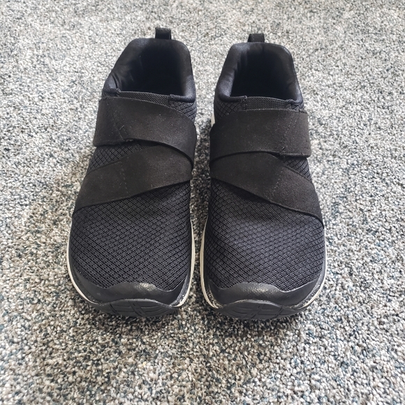 Topo Athletic COR shoes, black/white,  size 6.5 - Picture 3 of 13